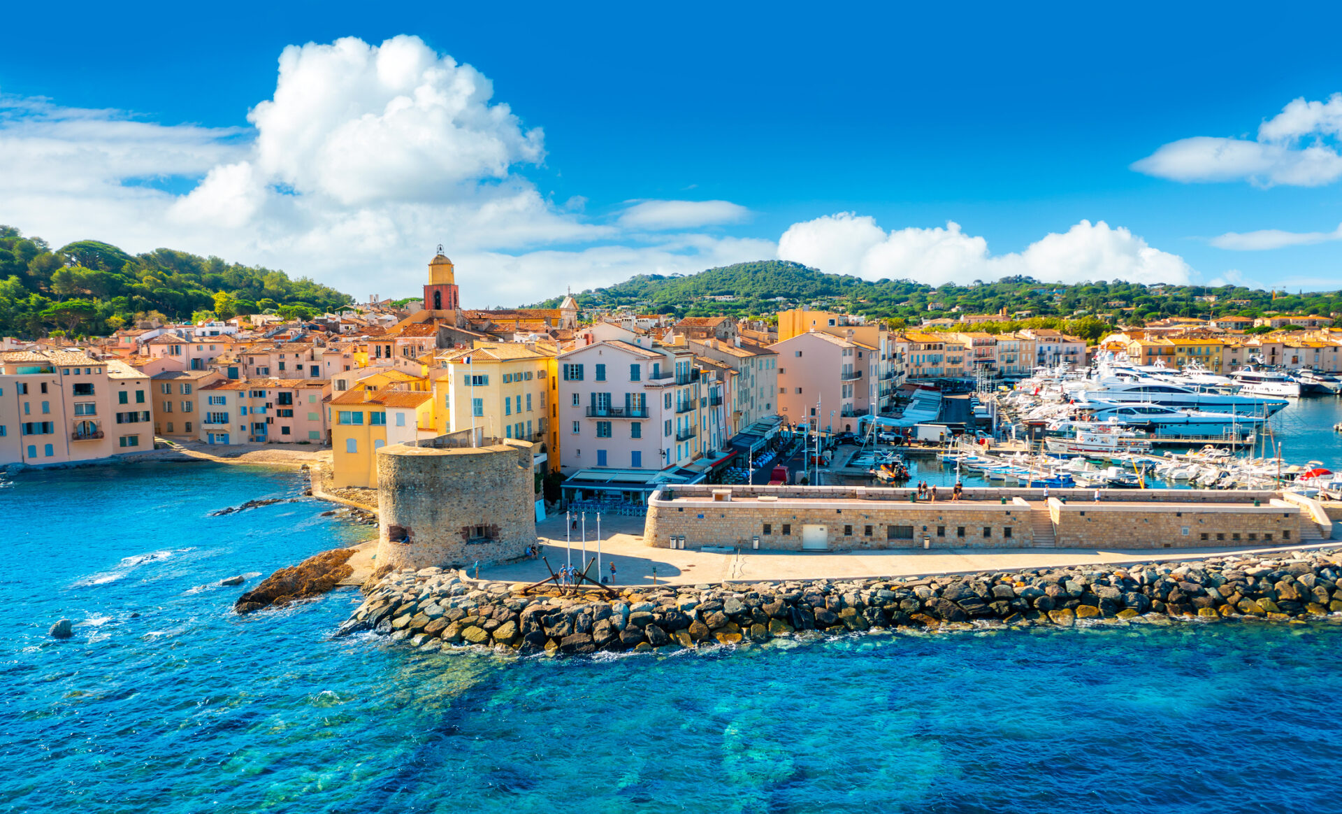 Embark in Saint-Tropez